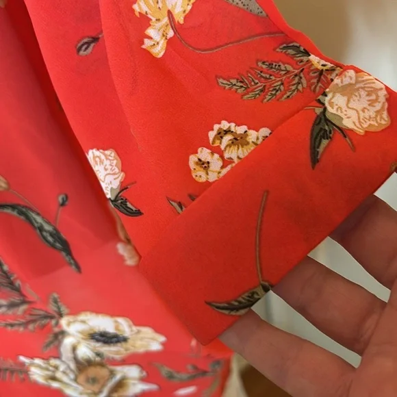 EUC❣️FLORAL KIMONO - Picture 4 of 7